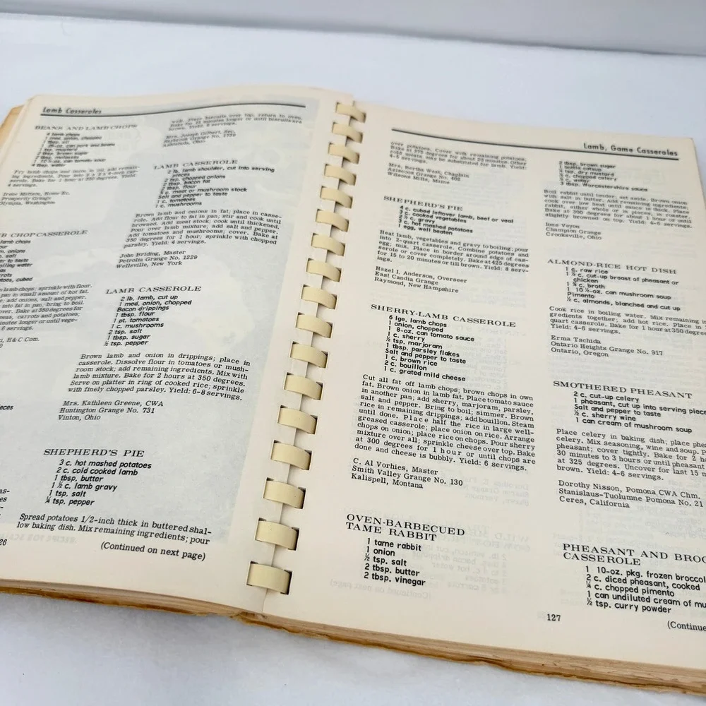 The Grange Cookbook‎ Casseroles Vintage 1969 Recipes Retro Spiral ACCEPTABLE